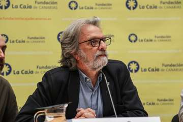 Más de 40 personalidades de la política se juntan para la exposición â€˜Todas pintan en Yrichenâ€™/Acfi Press.