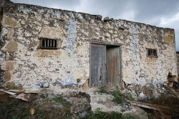 Un vecino compra una finca junto a Tara, en Telde, con varias cuevas que podrían ser prehispánicas/Canarias7. 