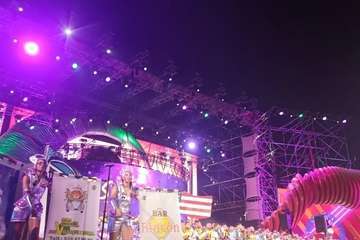 Actuación de la murga teldense Los Nietos de SaryManchez en la segunda fase del concurso carnavalero de la capital grancanaria/FJS Fotografía y TA.