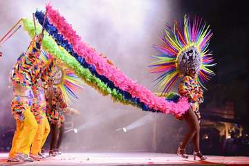 Ácrux y Kinegua, dos drags de Telde en la final de la gala para elegir la Reinona del carnaval capitalino/Lpacarnaval.