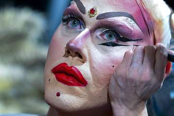 Ácrux y Kinegua, dos drags de Telde en la final de la gala para elegir la Reinona del carnaval capitalino/Lpacarnaval.