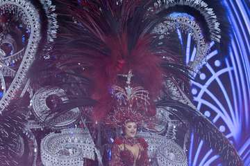 Lola Ortíz, representante de la firma teldense Tapicería Peñate, nueva Reina del Carnaval de la capital grancanaria/TA y Lpacarnaval.