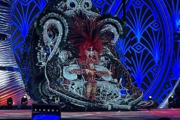 Lola Ortíz, representante de la firma teldense Tapicería Peñate, nueva Reina del Carnaval de la capital grancanaria/TA y Lpacarnaval.