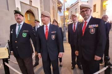 Telde asiste al solemne acto de Arriado de Bandera y Homenaje a los Caídos/TA, Antonio Alí y Jesús Ruiz Mesa.