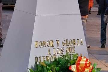 Telde asiste al solemne acto de Arriado de Bandera y Homenaje a los Caídos/TA, Antonio Alí y Jesús Ruiz Mesa.