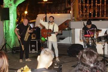 Pasacalle carnavalero, pregón a cargo del periodista Alberto Rodríguez y baile tradicional/TA e Ildefonso Rodríguez.