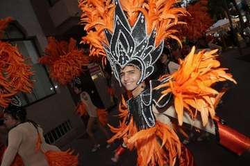 Pasacalle carnavalero, pregón a cargo del periodista Alberto Rodríguez y baile tradicional/TA e Ildefonso Rodríguez.