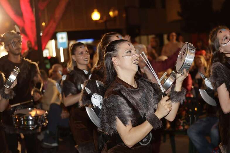 Pasacalle carnavalero de este viernes en Telde/TA.