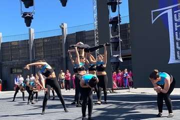El Festival Holi da un toque multicolor al Carnaval Infantil de Telde/TA.