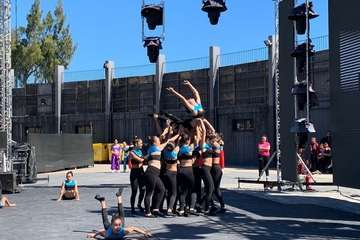 El Festival Holi da un toque multicolor al Carnaval Infantil de Telde/TA.