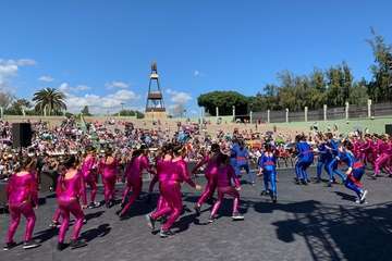 El Festival Holi da un toque multicolor al Carnaval Infantil de Telde/TA.