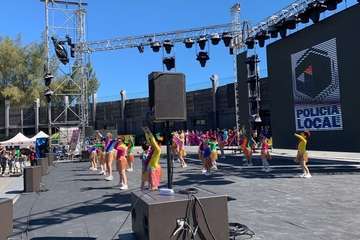 El Festival Holi da un toque multicolor al Carnaval Infantil de Telde/TA.