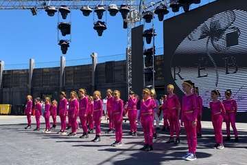 El Festival Holi da un toque multicolor al Carnaval Infantil de Telde/TA.