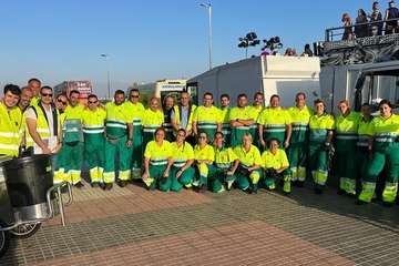 La multitudinaria cabalgata deja 8 toneladas de residuos en las calles de Telde/TA.