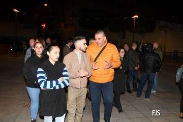 Diversión y política se dan cita en Las Longueras en el arranque de sus fiestas patronales/FJS Fotografía.
