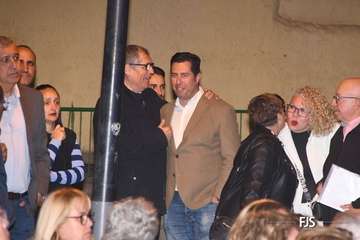 Diversión y política se dan cita en Las Longueras en el arranque de sus fiestas patronales/FJS Fotografía.