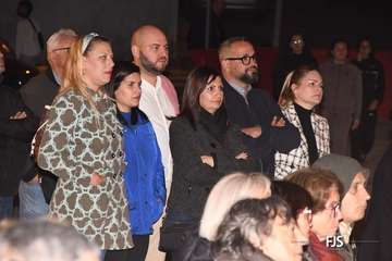 Diversión y política se dan cita en Las Longueras en el arranque de sus fiestas patronales/FJS Fotografía.