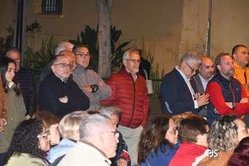 Diversión y política se dan cita en Las Longueras en el arranque de sus fiestas patronales/FJS Fotografía.