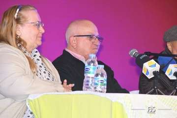 Diversión y política se dan cita en Las Longueras en el arranque de sus fiestas patronales/FJS Fotografía.