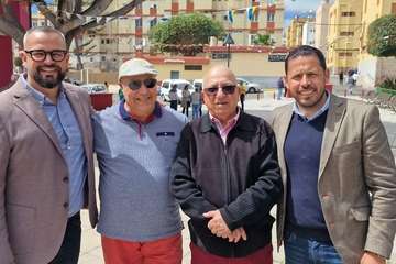  Las Longueras procesiona a su patrono en el día grande de sus fiestas/TA.