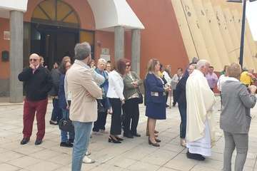  Las Longueras procesiona a su patrono en el día grande de sus fiestas/TA.