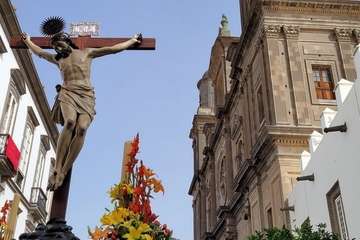 Procesión de la mantilla blanca en Vegueta/Jesús Ruiz Mesa.