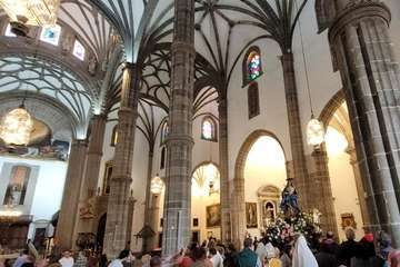 Procesión de la mantilla blanca en Vegueta/Jesús Ruiz Mesa.