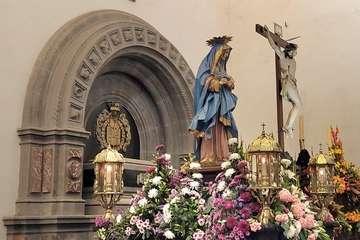 Procesión de la mantilla blanca en Vegueta/Jesús Ruiz Mesa.