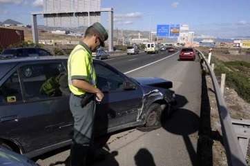 Imagen de archivo de un accidente en la GC-1 (TA)