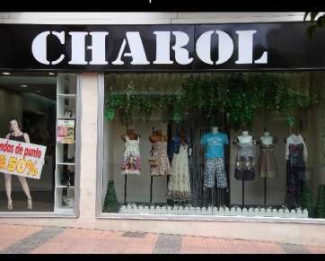 Local de la Avenida de la Constitución donde se produjo el robo (Foto TA)