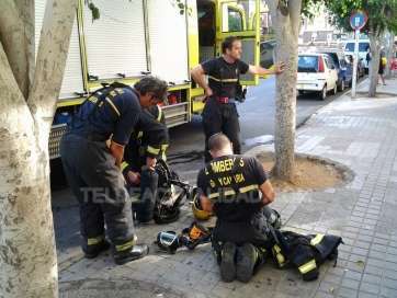 Imagen de archivo de una intervención de bomberos en un siniestro en Telde (Foto TA)