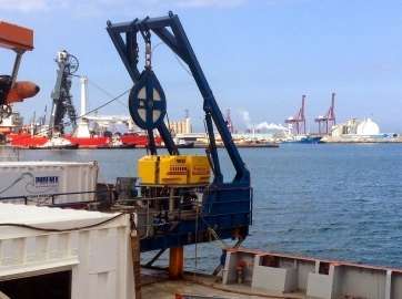 Buque que participa en el rescate (Foto TA)