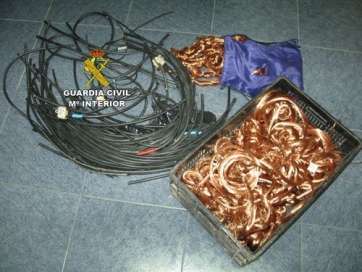 Material sustraído por los detenidos (Foto TA)