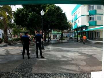 Imagen de archivo de una batida de la Policía Local en la misma zona (Foto TA)