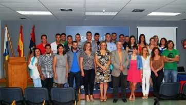 Kilian Sosa, junto a la concejala Sonsoles Martín, el día de clausura de la Escuela Taller Caletones (Foto TA)