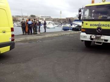 Rescate del herido en Taliarte, este miércoles (foto TA)