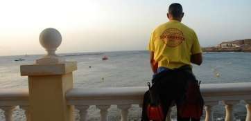 Embarcación de Salvamento Marítimo en la zona (Foto Antonio Alí)