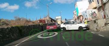 Vehículo averiado en la calle Ruiz Muñiz (Foto Radares Telde)