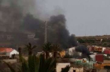 Columna de humo en la zona de Caserones, este viernes (Foto TA)