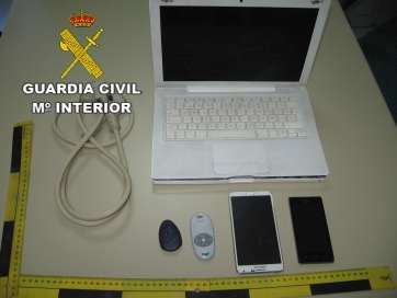 Material intervenido en la operación (Foto cedida por la Guardia Civil)