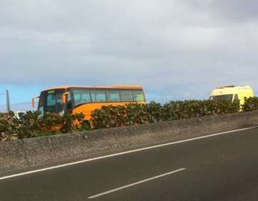 Imagen del accidente acaecido este viernes en la GC-1 (Foto TA)