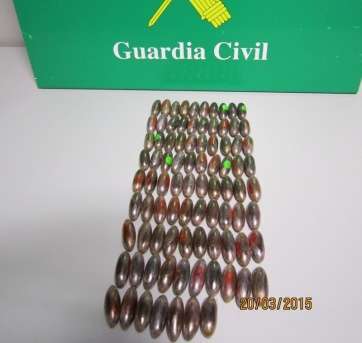 Droga incautada por la Guardia Civil en Gando (Foto TA)