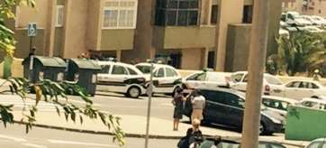 Efectivos de la Policía Nacional en el lugar donde ocurrió el fallecimiento (Foto TA)