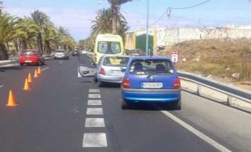 Imagen del accidente registrado este jueves en la Avenida del Cabildo (Foto TA)