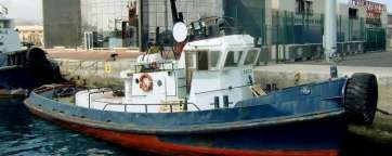 Imagen de archivo del remolcador Arico atracado en el Puerto de La Luz y de Las Palmas (Foto Bermaxofotos)