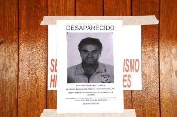 Cartel del vecino desaparecido (Foto TA)