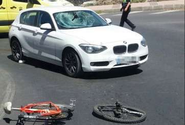 Imagen del vehículo contra el que impactó la bicicleta (Foto Antonio Alí)