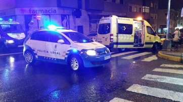 Vehículos policiales y ambulancia del SUC en el lugar del suceso (Foto TA)