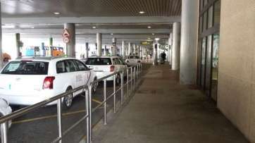 Imagen de archivo de taxis en el Aeropuerto de Gran Canaria (Foto TA)