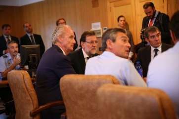 Mariano Rajoy, esta mañana en Gando junto a Morenés y a Clavijo (Foto TA)